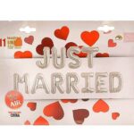 باللون Just Married هيليم